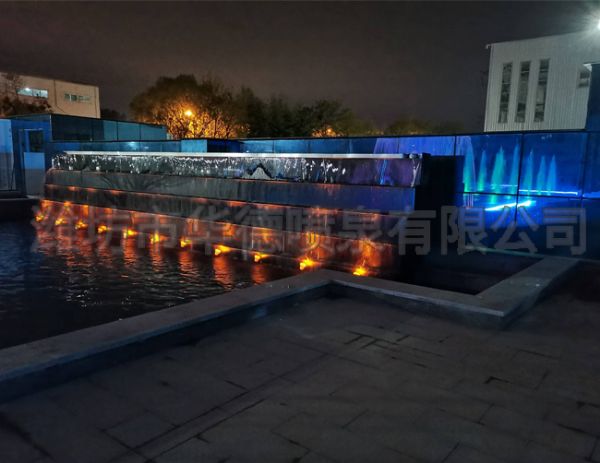噴泉實(shí)噴 